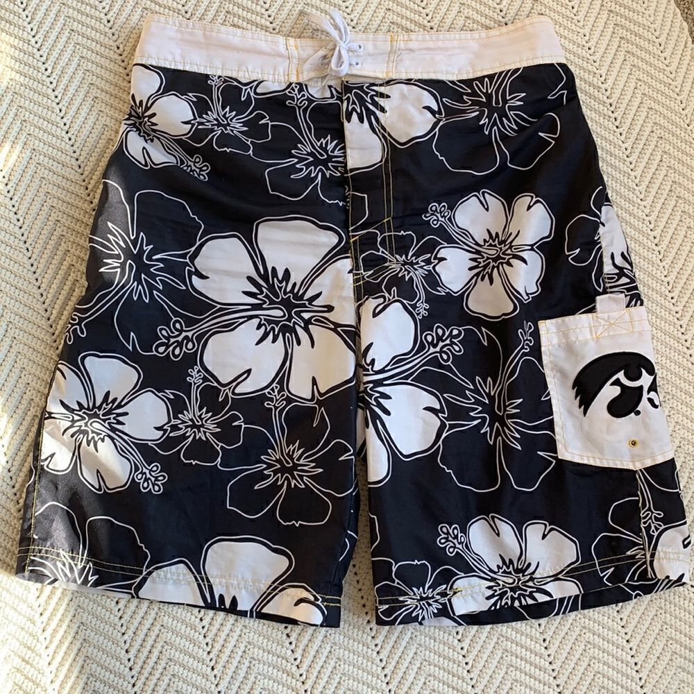 Iowa Hawkeyes‎ Hawiann Print men's Swim Trunks Board Shorts Large